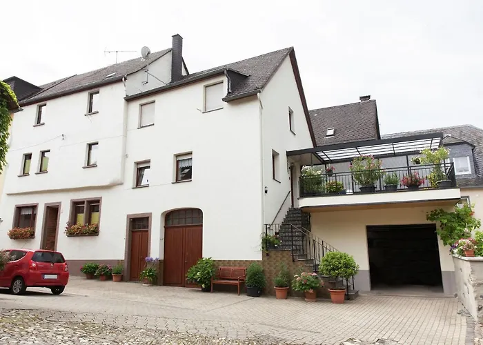 Pleasant Apartment In Ernst Bei Cochem With Garden